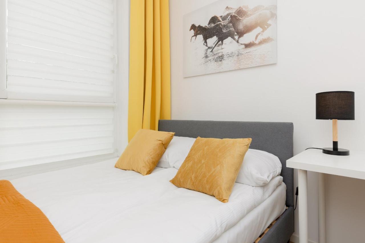 Apartment With Ac Warsaw Mokotow Business Centre By Noclegi Renters Buitenkant foto