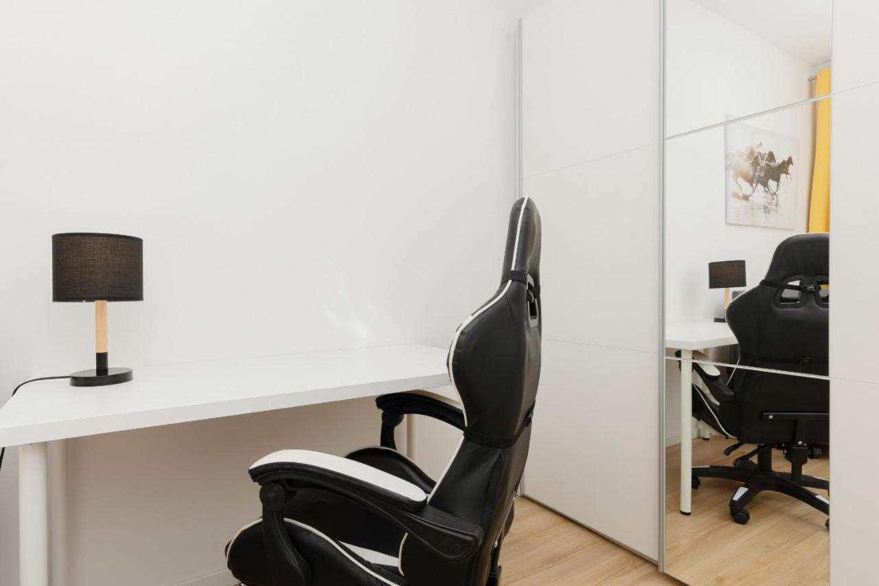 Apartment With Ac Warsaw Mokotow Business Centre By Noclegi Renters Buitenkant foto